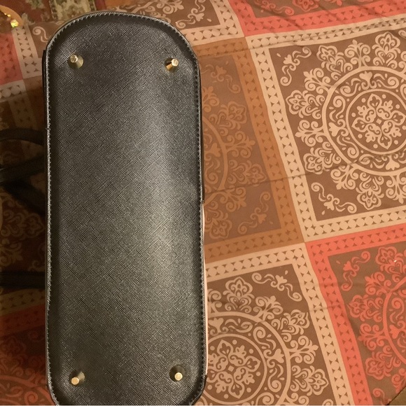 Colorblock Tote - Picture 5 of 6